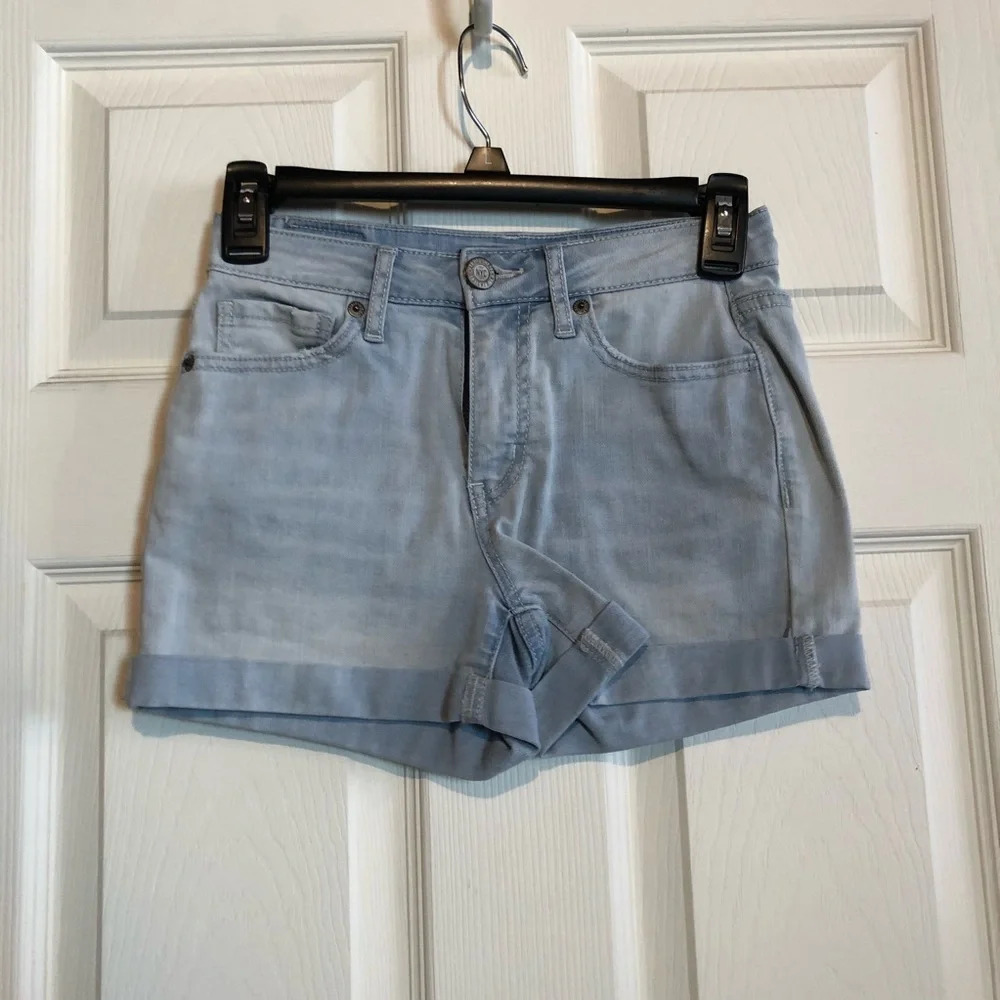 Aeropostale High Waisted Midi Shorts Size 00
